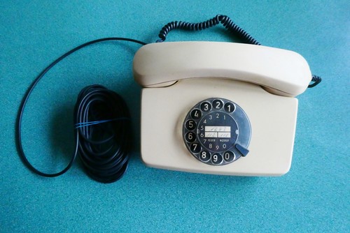 Telefon mit wählscheibe - mit, beige