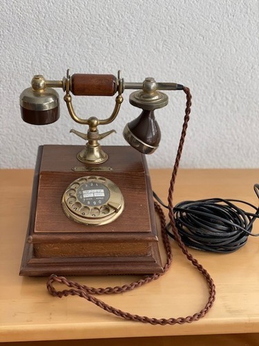 Nostalgisches retro telefon - nostalgisches, retro-telefon
