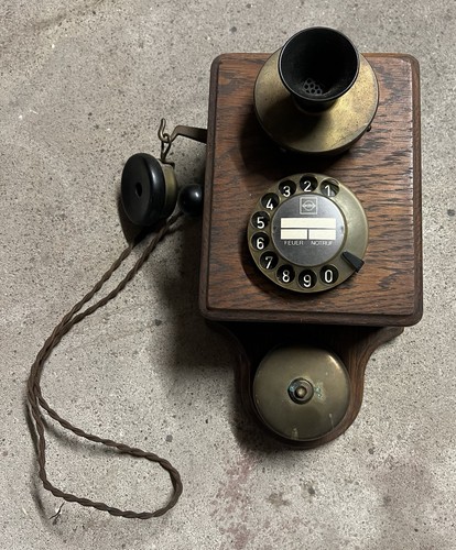 Antikes wandtelefon aus - wandtelefon, holz