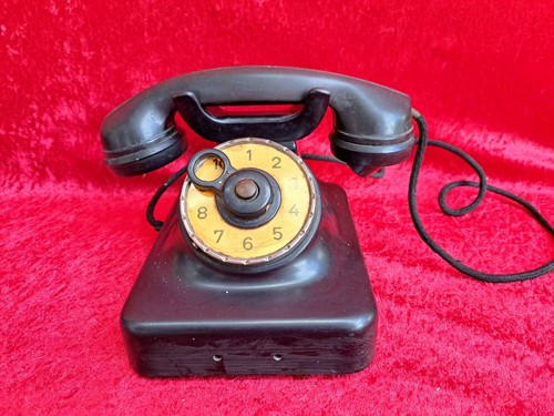Interessantes altes telefon - telefon,