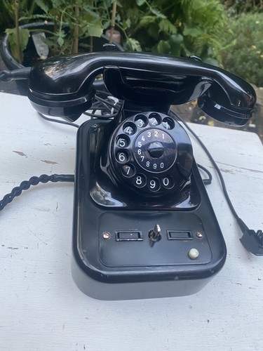 Altes telefon metall bakelit - metall,