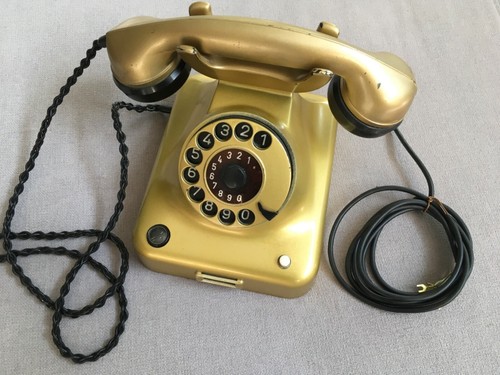 Altes telefon mit wählscheibe - altes,