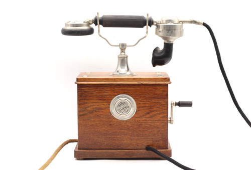 Altes telefon mit handkurbel - telefon,